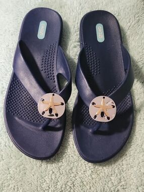 OKA-B Navy Starfish Thong Sandals Women's Large 9-10 Like New